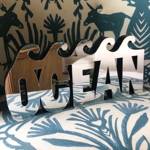 OCEAN stand up mirror decor